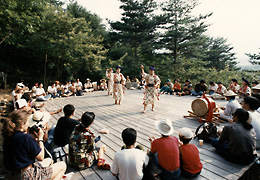 '92����̊_���[�A�V�r